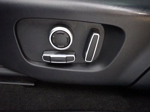 Used 2022 Land Rover Range Rover Evoque SE image 23