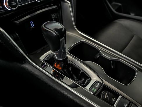 Used 2019 Honda Accord Sport image 22