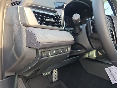 New 2026 Toyota Camry SE w/ Convenience Package FWD image 11