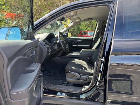 Used 2024 Honda Ridgeline Sport image 20