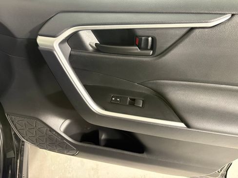 Used 2025 Toyota RAV4 LE FWD image 12