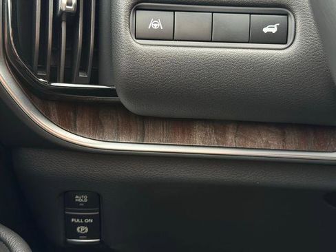 Certified 2026 Nissan Armada SL w/ Captain's Chari Seat Package RWD image 26