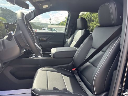 New 2026 Chevrolet Silverado EV LT AWD/4WD image 14