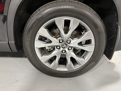 Used 2024 Toyota Grand Highlander AWD Hybrid image 24