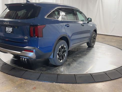 New 2026 Kia Sorento S image 8