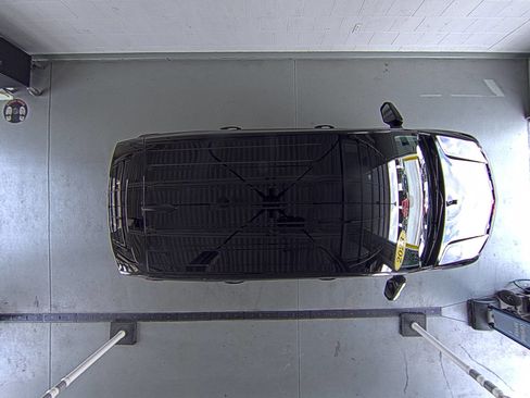 Used 2023 Chevrolet Equinox LT image 35