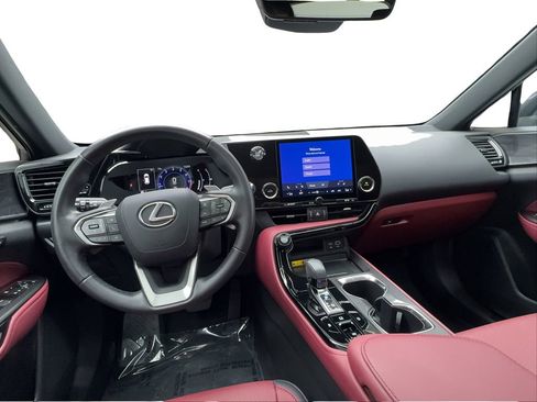 Used 2025 Lexus NX 250 FWD w/ Accessory Package (Z2) image 35