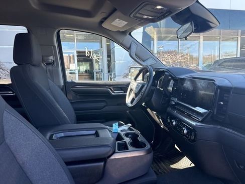Used 2024 GMC Sierra 1500 Elevation image 28