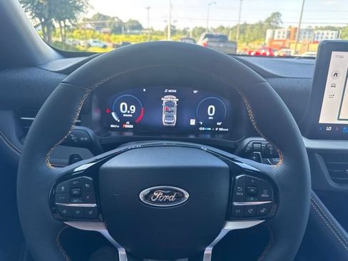 Used 2026 Ford Explorer Tremor w/ Tremor Convenience Package AWD/4WD image 22