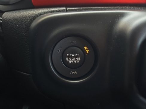 Used 2020 Jeep Wrangler Unlimited Rubicon AWD/4WD image 17