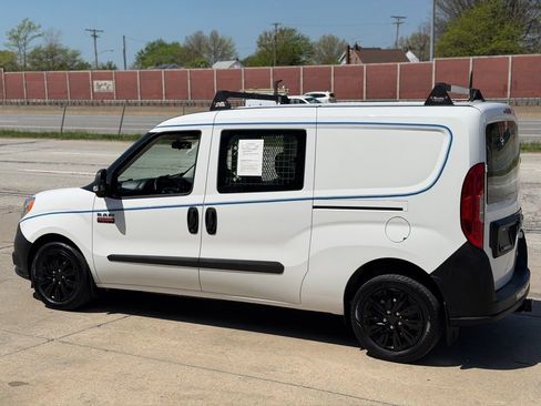 Used 2015 RAM ProMaster City Tradesman FWD image 9