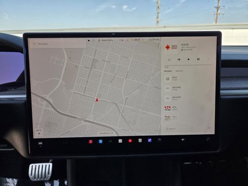 Used 2021 Tesla Model S Long Range image 9