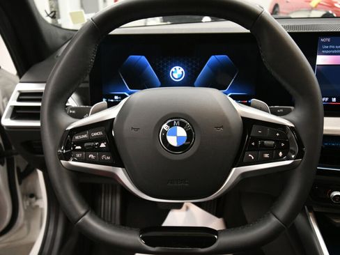 Used 2025 BMW 330i xDrive Sedan AWD/4WD image 12