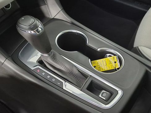 Used 2020 Chevrolet Equinox LT FWD image 26