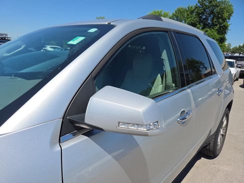 Used 2015 GMC Acadia SLT FWD image 11