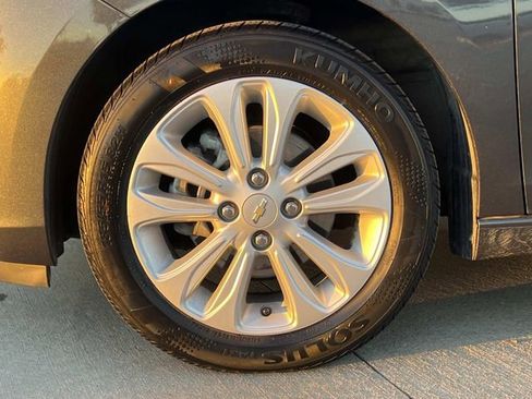 Used 2017 Chevrolet Spark LT image 6