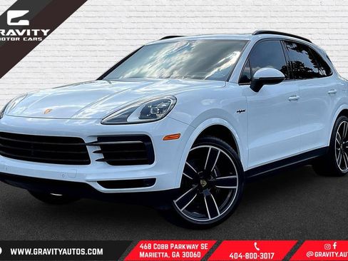 Used 2023 Porsche Cayenne w/ Premium Package AWD/4WD image 1