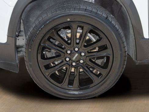 Used 2022 GMC Acadia SLE w/ Driver Convenience Package image 38