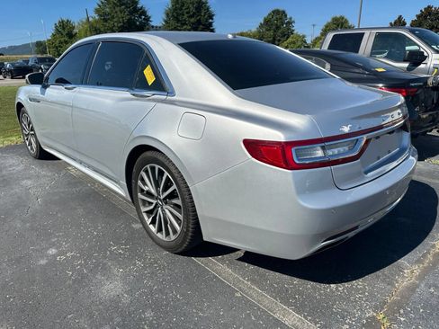 Used 2017 Lincoln Continental Select w/ Climate Package AWD/4WD image 6