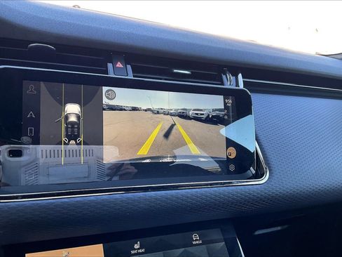 Used 2023 Land Rover Range Rover Evoque R-Dynamic S image 17