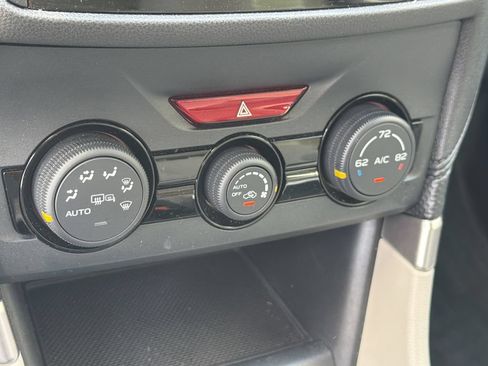 Certified 2023 Subaru Forester Premium AWD/4WD image 27