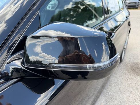 Used 2016 BMW 528i Sedan image 10