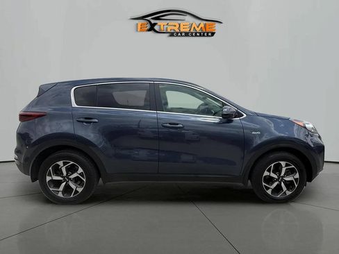 Used 2020 Kia Sportage LX w/ LX Popular Package AWD/4WD image 7