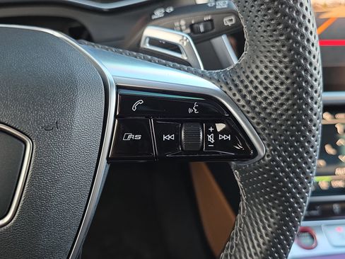 Used 2024 Audi RS 6 performance image 21