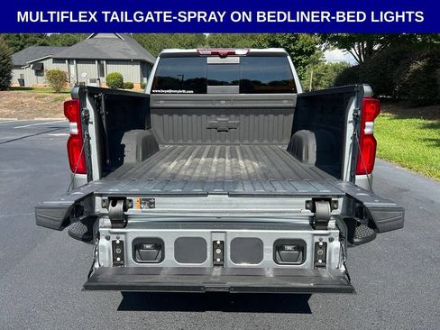 Used 2025 Chevrolet Silverado 1500 High Country w/ Technology Package RWD image 14