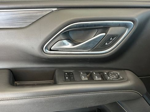 Used 2021 GMC Yukon SLT image 11