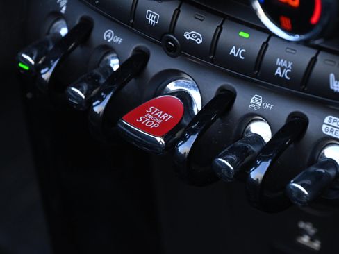 Used 2024 MINI Cooper S image 21