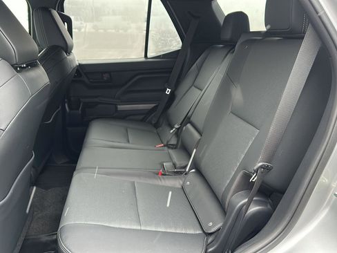 Used 2025 Toyota 4Runner TRD Off-Road Premium image 18