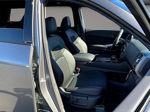 New 2025 Nissan Pathfinder Rock Creek image 10