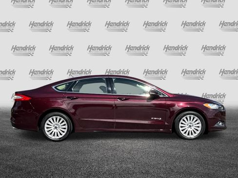 Used 2013 Ford Fusion SE FWD image 3