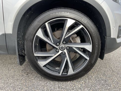 Used 2019 Volvo XC40 T5 R-Design image 49