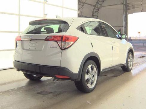 Used 2022 Honda HR-V LX image 3