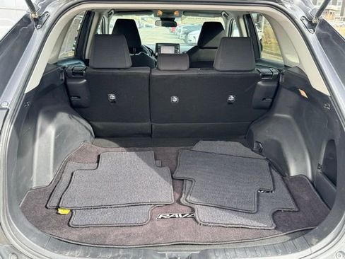 Certified 2021 Toyota RAV4 LE w/ Carpet Mat Package (TMS) image 36