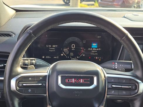 Used 2025 GMC Terrain Elevation AWD/4WD image 34