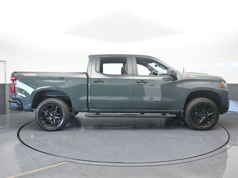 Used 2025 Chevrolet Silverado 1500 LT Trail Boss w/ Convenience Package II image 7