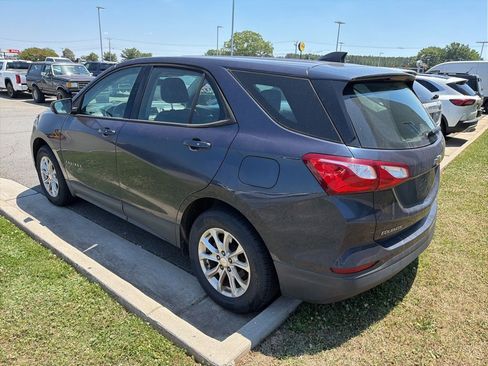 Used 2019 Chevrolet Equinox LS AWD/4WD image 5