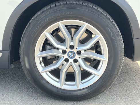 Used 2023 BMW X5 xDrive45e w/ Executive Package image 13