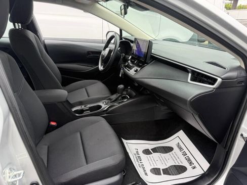 Used 2025 Toyota Corolla LE image 7