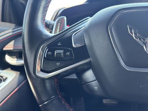 Used 2022 Chevrolet Corvette Stingray Coupe w/ 1LT RWD image 21