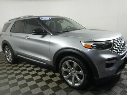 Used 2020 Ford Explorer Platinum w/ Premium Technology Package