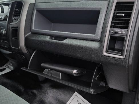 Used 2018 RAM 1500 Tradesman AWD/4WD image 19
