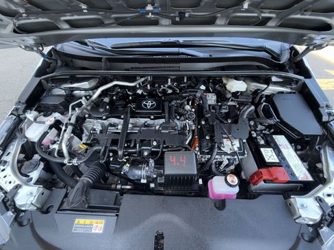 Used 2025 Toyota Corolla SE FWD image 27