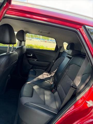 Used 2022 Kia Niro EX FWD image 17