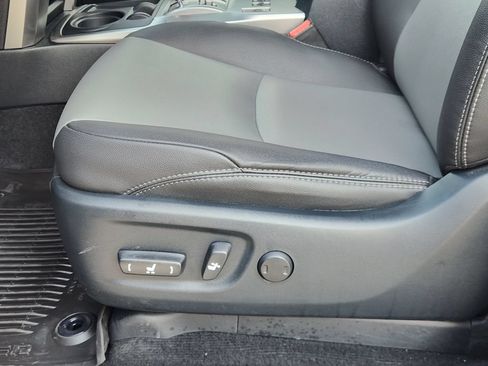 Used 2023 Toyota 4Runner SR5 Premium w/ Moonroof Package RWD image 22
