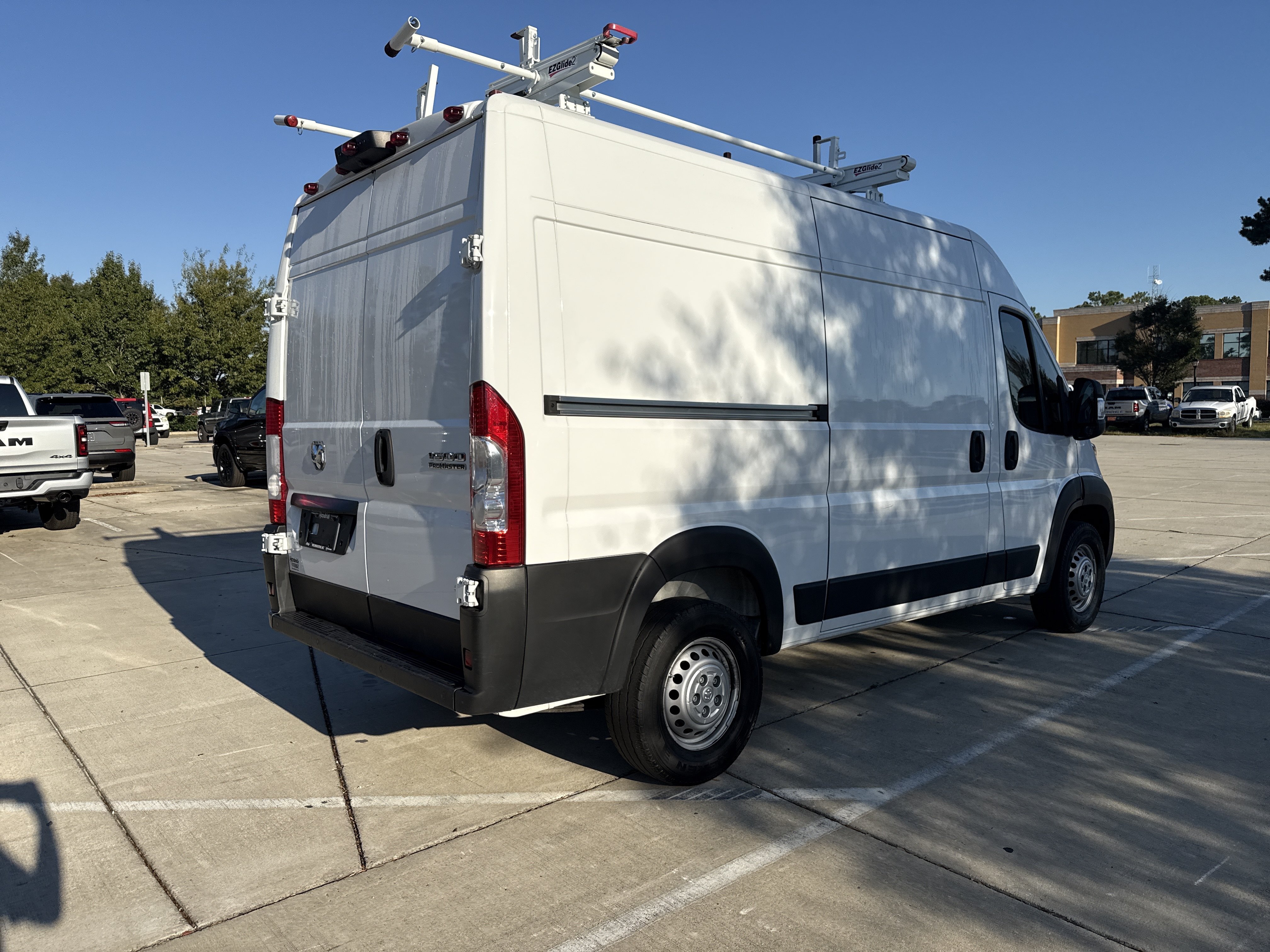Used 2024 RAM ProMaster 1500 w/ Safety Group FWD image 10