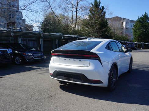 Used 2024 Toyota Prius XLE image 4